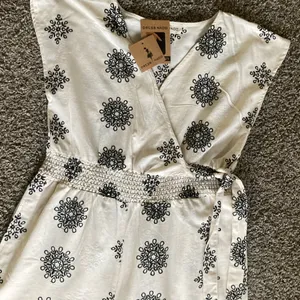 Dress Nado Embroidered Linen-Blend Wide-Leg Jumpsuit Sz M thumbnail 6