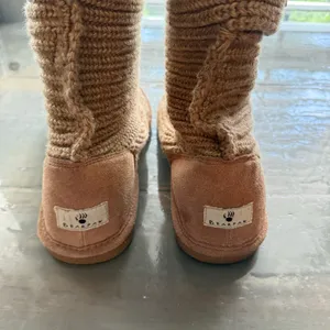 Bearpaw Tan Anastaia Boots Sz 9 thumbnail 6