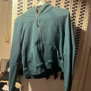 Lululemon Full zip scuba hoodie crop thumbnail 1
