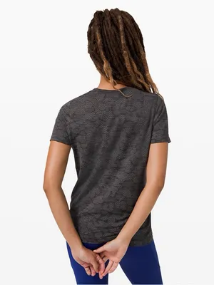 Lululemon Breeze By Short Sleeve Size 8 thumbnail 4