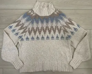 American Eagle Outfitters Turtleneck Sweater thumbnail 1