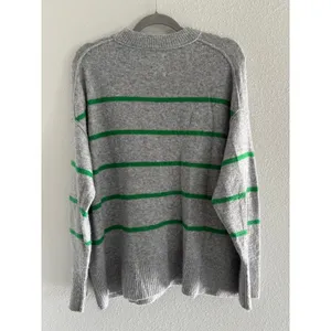 Aerie Unreal Sweater Womens M‎ Gray Green Stripe Pullover Oversized Comfort thumbnail 2
