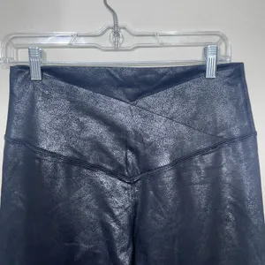 OFFLINE by Aerie‎ The Hugger Leggings Women XL Navy Blue Crackle Metallic Cross thumbnail 2