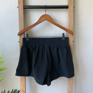 SheIn Black High-Waist Elastic Casual Lounge Shorts thumbnail 5