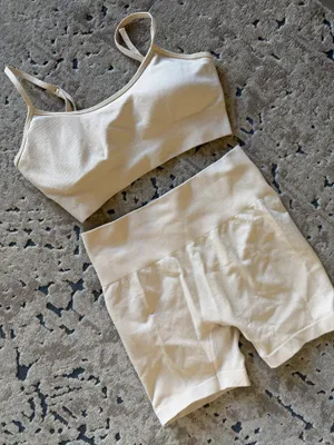 Amazon Cream Workout Set thumbnail 1