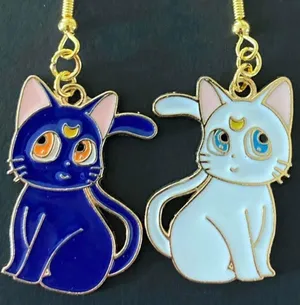 Handmade Sailor Moon  Earrings Kawaii thumbnail 1