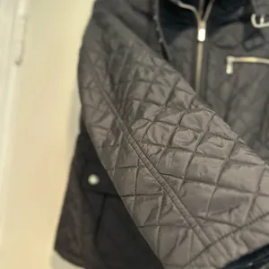 Michael Kors Petite Large Black Quilted Moto Jacket. Double Zip. Cinched Waist thumbnail 15