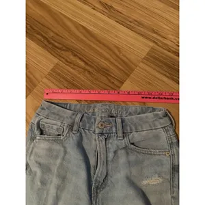 American Eagle Curvy Mom Jean Women's‎ Sz 00 Blue High Rise Distressed thumbnail 9