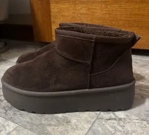 Boots Brown Size 8.5 thumbnail 1