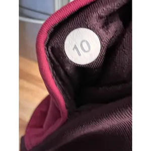 Lululemon Crop Leggings 10 Maroon Burgundy Stripe Activewear Yoga Pants‎ thumbnail 4