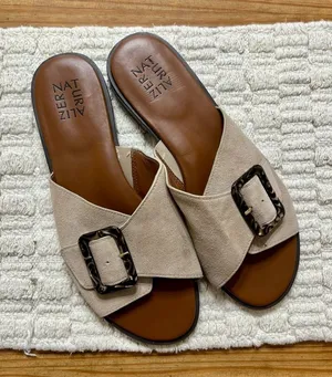 Naturalizer Forrest Slide Sandal Womens 10 Porcelain Beige Suede Tortoise Buckle thumbnail 1