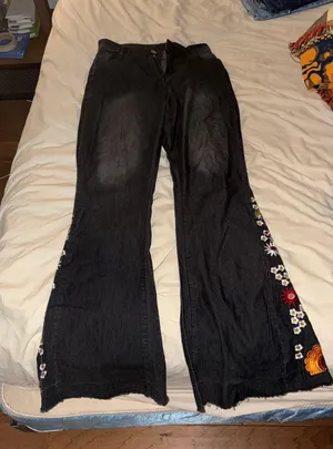 Black bootcut jeans thumbnail 1