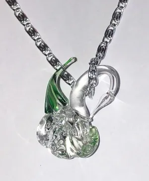 Vintage Silver Tone Lightweight Chain Glass Swan Boho Retro Necklace thumbnail 1