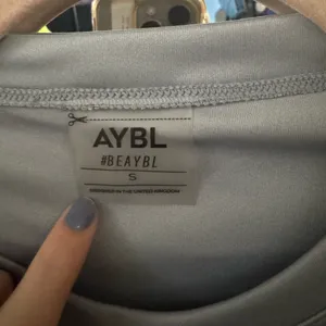 AYBL Cropped Long Sleeve Workout Top thumbnail 3