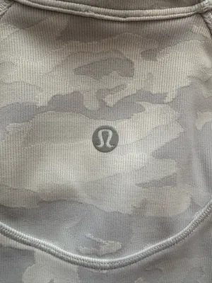 Lululemon long sleeve thumbnail 4