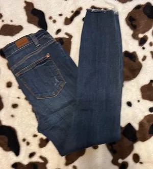 Judy Blue jeans thumbnail 2