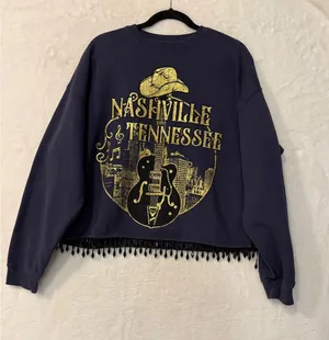 Goodie Two Sleeves Nashville Tennessee Beaded Fringe Cropped Sweatshirt Navy‎ XL thumbnail 1