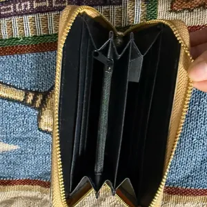 Tems Glittering Gold Evening Clutch thumbnail 5