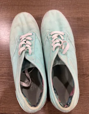 Mint vans thumbnail 1