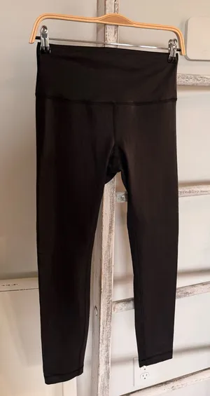 Lululemon Wunder Train High Rise Tight 25" Black Radiate Foil Print Size 8 thumbnail 1