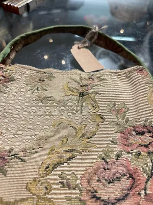 Antique/Vintage Floral Tapestry/Carpet Bag Material Hand Bag in Beige and Pink thumbnail 3