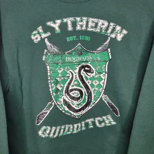 Harry Potter Slytherin Sweatshirt Sz Small thumbnail 2