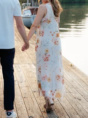 Boutique floral white dress thumbnail 2