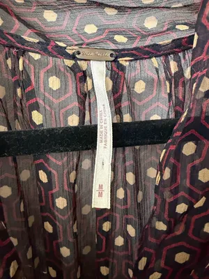 FREE PEOPLE Sheer Burgundy Geometric Tie-Neck Blouse Women’s Size medium thumbnail 3