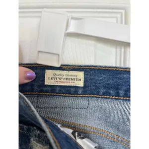 Levi’s Women's 501 Medium Wash Jeans Button Fly 27X28 Classic Straight thumbnail 8