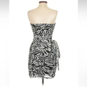 NWT Elliatt Toni Mesh Mini Dress‎ S thumbnail 5