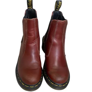 Dr Martens Cadence Cherry Red Leather Block Heel Chelsea Boots Womens 6 US/4 UK thumbnail 2