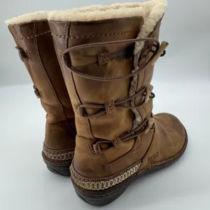 UGG Kona Leather Shearling Boots 9 Brown Tan Suede Toggle 5156 Winter Aspen Cozy thumbnail 5
