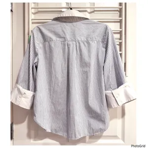 Madewell Easy Y-Neck Poplin Button Shirt Blue White Stripe Preppy Fold Cuffs thumbnail 4