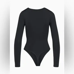 Aritzia Babaton Contour Crew Longsleeve Bodysuit black size large thumbnail 2