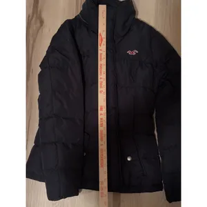 Hollister Puffer Jacket Black Red Lined Down Feather Fill Women's Medium thumbnail 9
