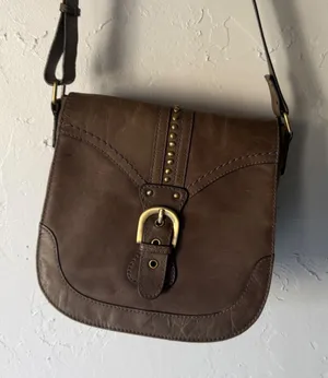 Börn Brown Leather‎ Studded Buckle Flap Messenger Bag Purse Western Boho thumbnail 1