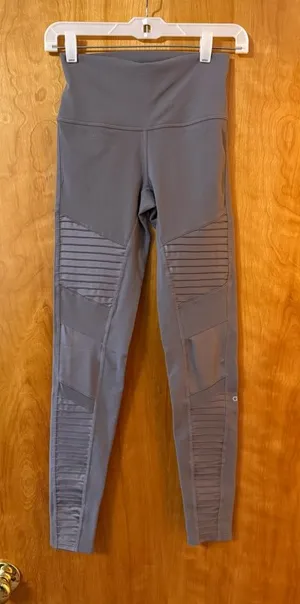 Alo Yoga High-Waist Moto Legging Pin-tucked Panel Purple Dusk Leggings NWT Small thumbnail 1
