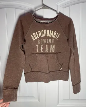 Crewneck thumbnail 1