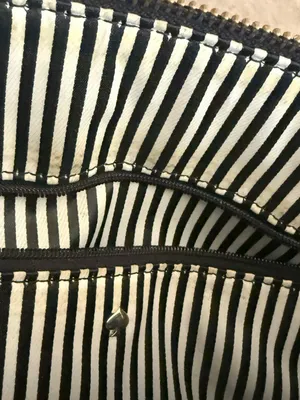 Kate Spade New York Black Saffiano Leather Dome Crossbody Satchel EUC Bag thumbnail 7