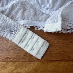Victoria's Secret Solid White Floral Lace Halter Style Bralette NWOT thumbnail 4