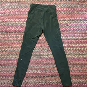 Lululemon Speed Up Tight DWR 28"
Dark Olive thumbnail 5