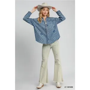 ✨NWT Umgee Paisley Print Denim Shirt Jacket thumbnail 6