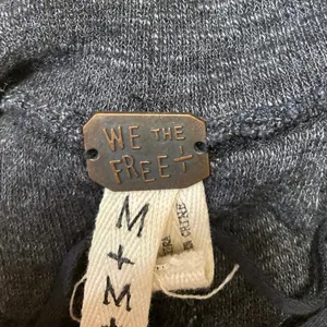 Free People Women's Gray Turtleneck Split Back Long Sleeve Knit Sweater Top Sz M thumbnail 3