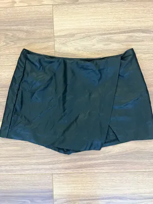 Peach Black Faux Leather Wrap Skort | High Waist Mini Skirt Shorts | Size Large thumbnail 3