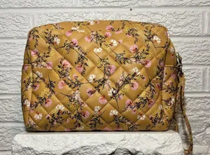 Steve Madden Floral Travel Bag 9'' x 10'' thumbnail 2