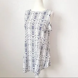✨ Athleta breezy tank arrowhead tie dye print top✨ thumbnail 3