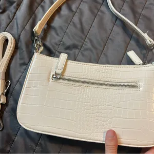 White Croc/Snake Skin Shoulder Bag thumbnail 3