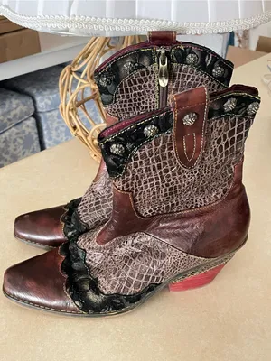 L’Artiste Animate Mid Calf Western Leather Studded Patchwork Boots EU 39 US 8.5 thumbnail 1