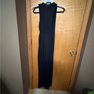 Elegant OQQ Black Sleeveless jumpsuit thumbnail 4