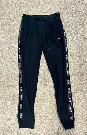 Nike Sweatpants thumbnail 1